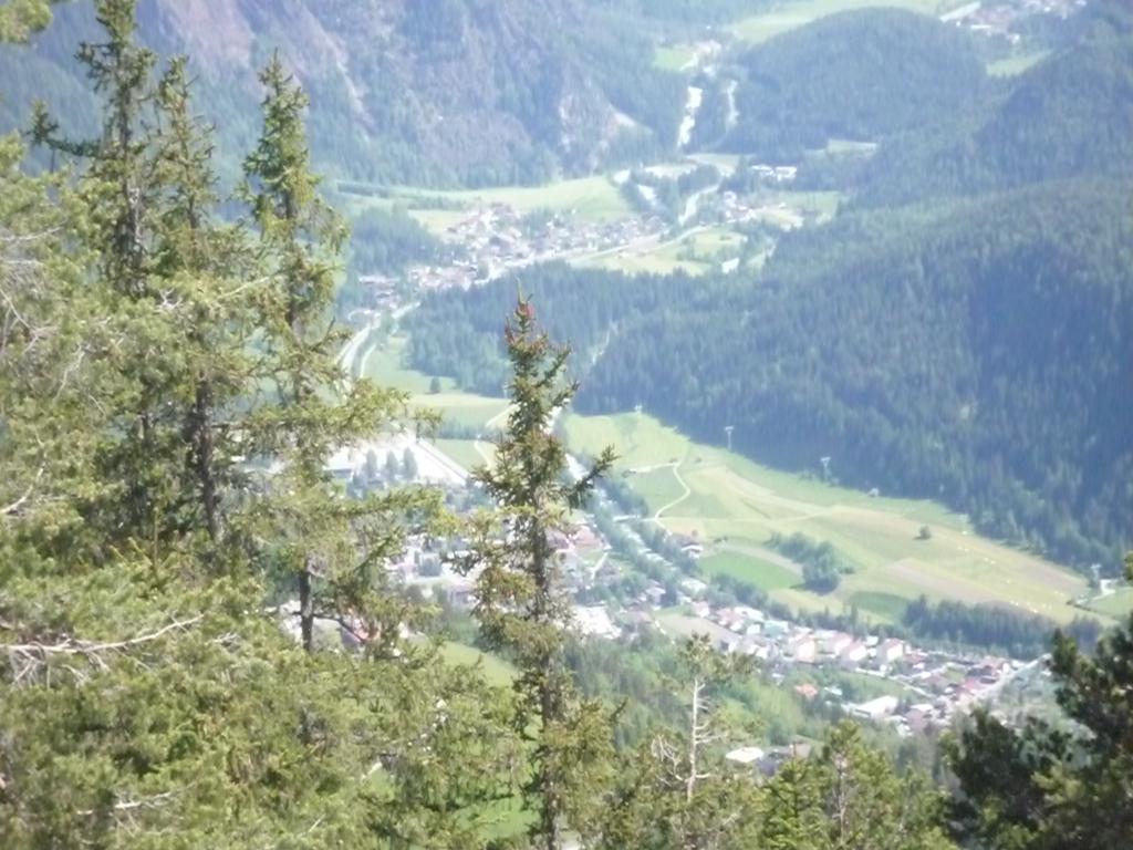 Hotel Berghaus Drei Tannen Oetz Exterior foto