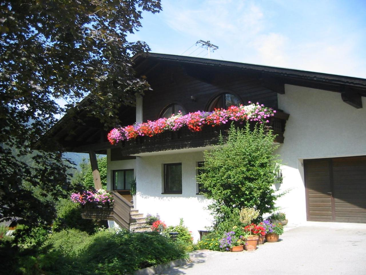 Hotel Berghaus Drei Tannen Oetz Exterior foto